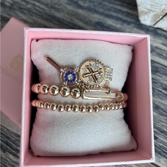 Elegant Gold and Silver Women's Bracelet Set of 2 - Picture 2 of 3